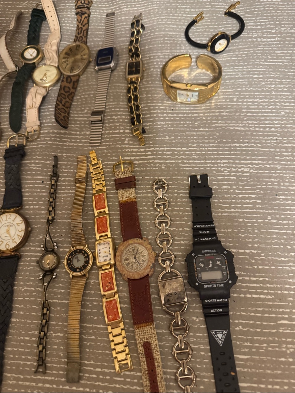 Assorted Womans Watch Collection - Black, Gold, Brown GUC😊😊